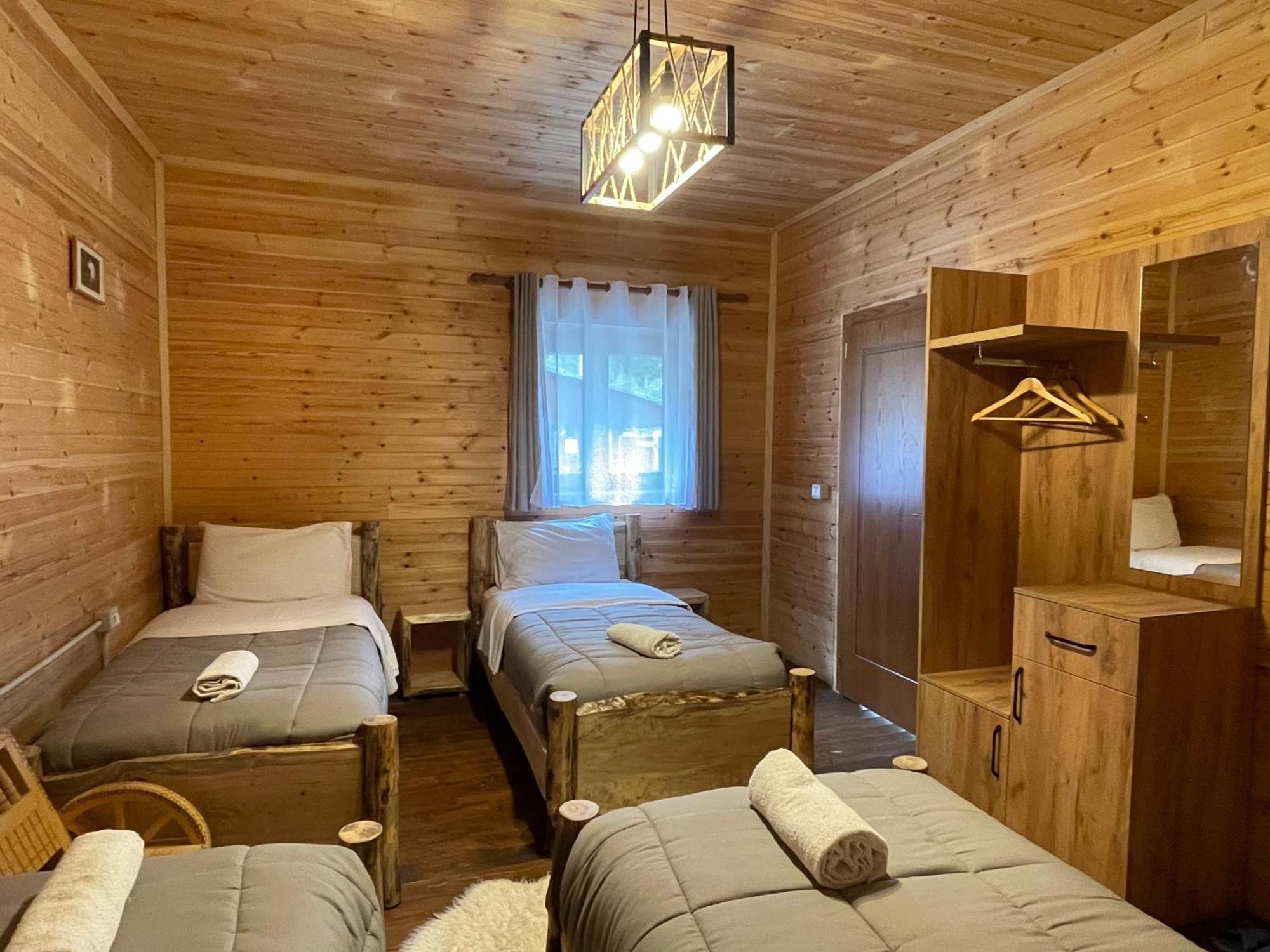 'Gurra Family' Guesthouse 세스 외부 사진